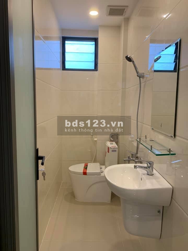 Bán nhà hẻm 4m Hồ Bá Kiện quận 10 DT: 4 x 11m giá 4.75 tỷ TL