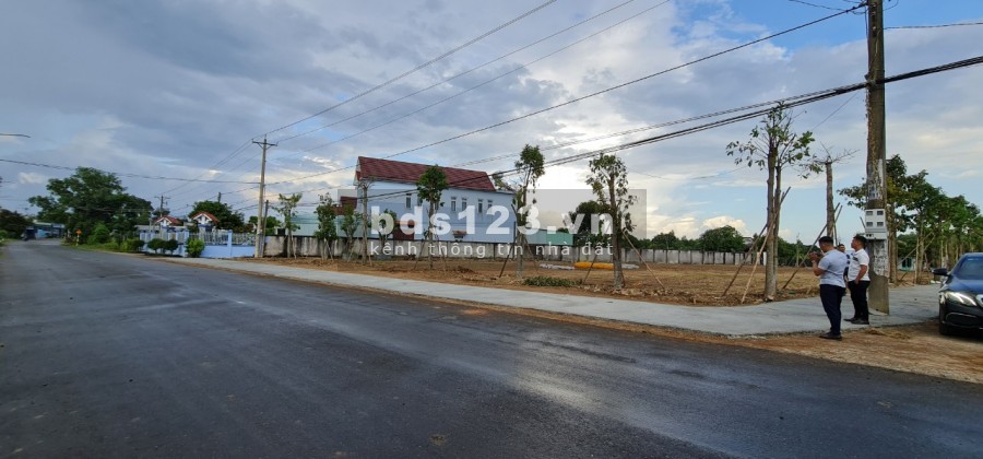 Đất chính chủ cần bán 2 mặt tiền đường lớn 20m Trung Tâm Phú Mỹ