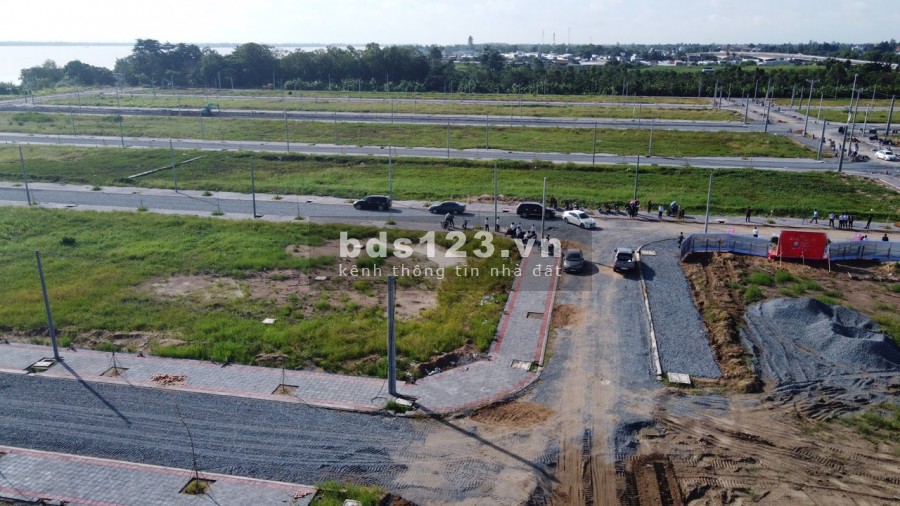 Bán lô đất nền nội bộ dự án FenixCity 2 mặt tiền Nam Sông Hậu