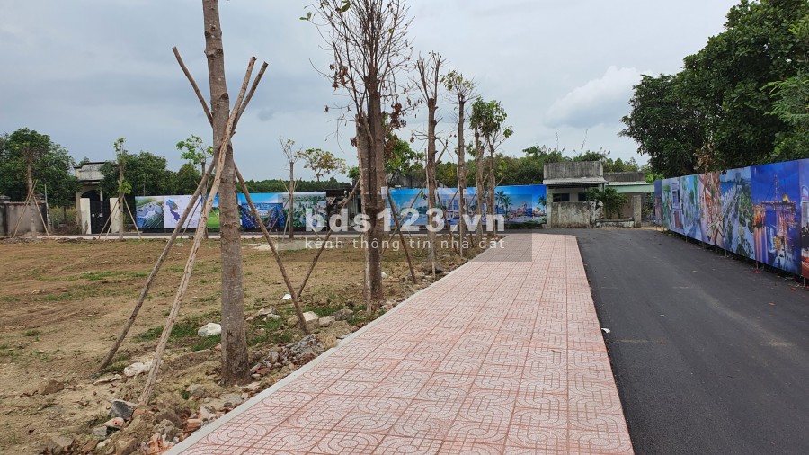 Đất chính chủ cần bán 2 mặt tiền đường lớn 20m Trung Tâm Phú Mỹ