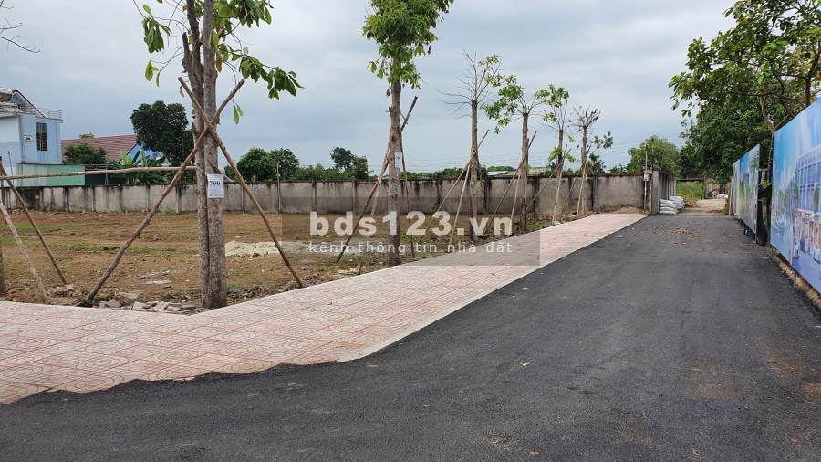 Đất chính chủ cần bán 2 mặt tiền đường lớn 20m Trung Tâm Phú Mỹ