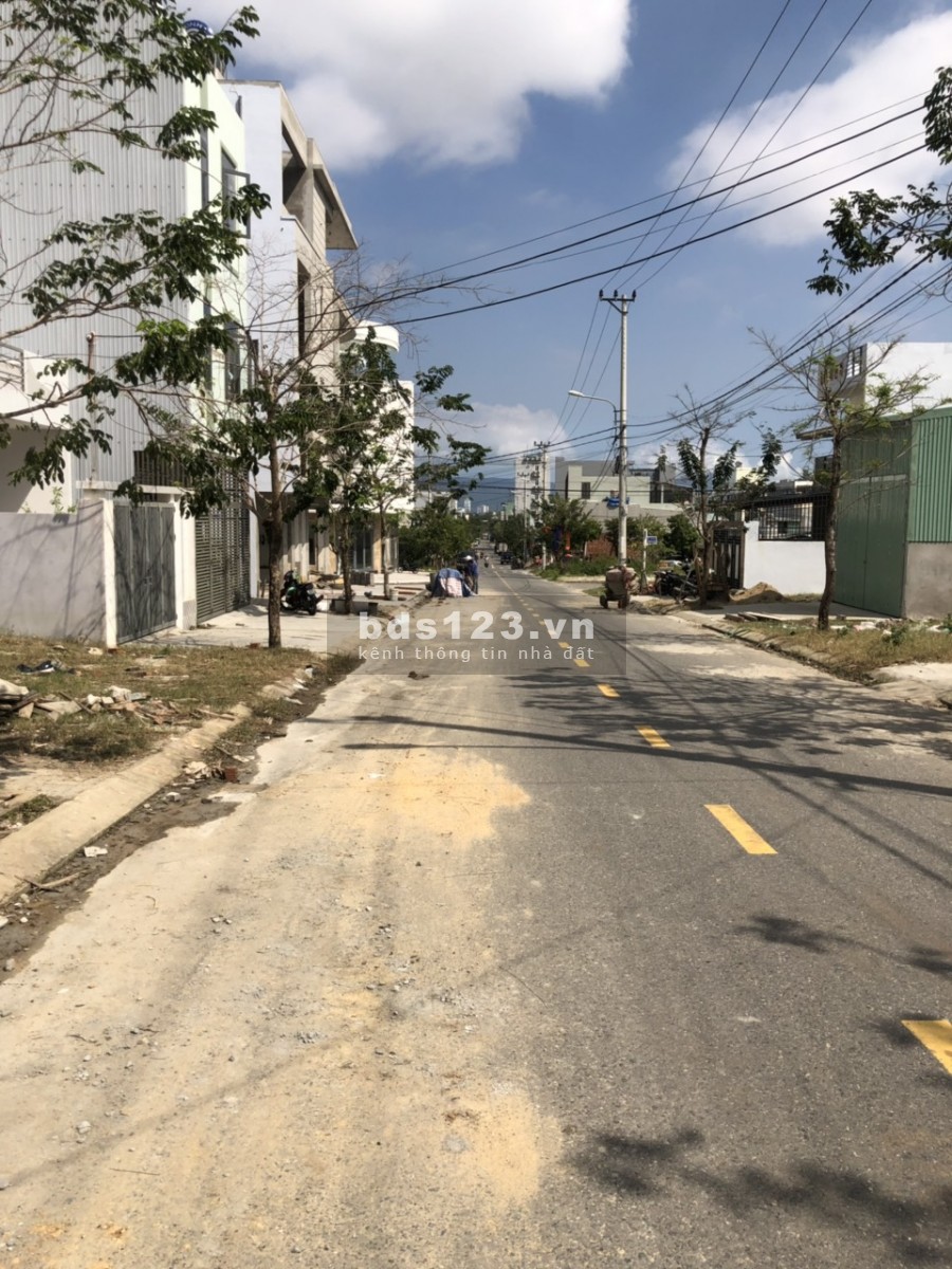 Chính chủ bán gấp lô Quách Xân , Đường 7m5 sau bến xe . Cẩm Lệ - Hòa An - Đà Nẵng