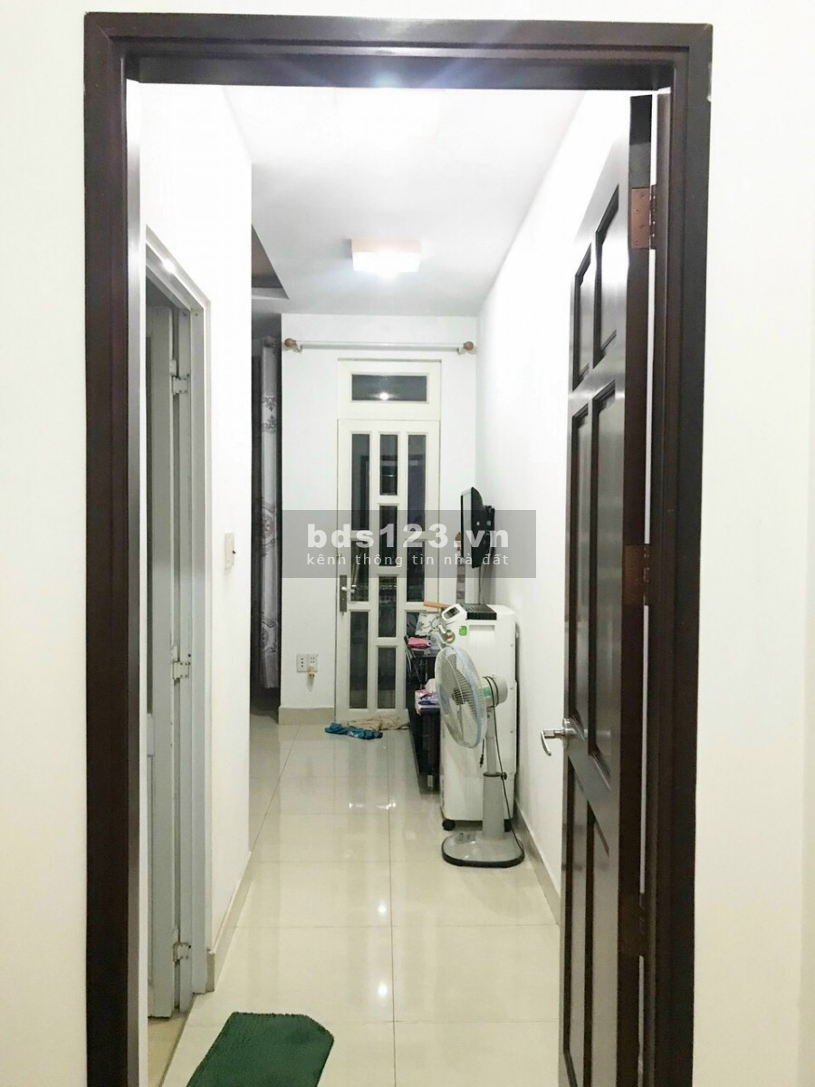 Nhà 2 tầng rộng rãi. Cạnh Vietcombank Tây Thạnh. 3,95 tỷ