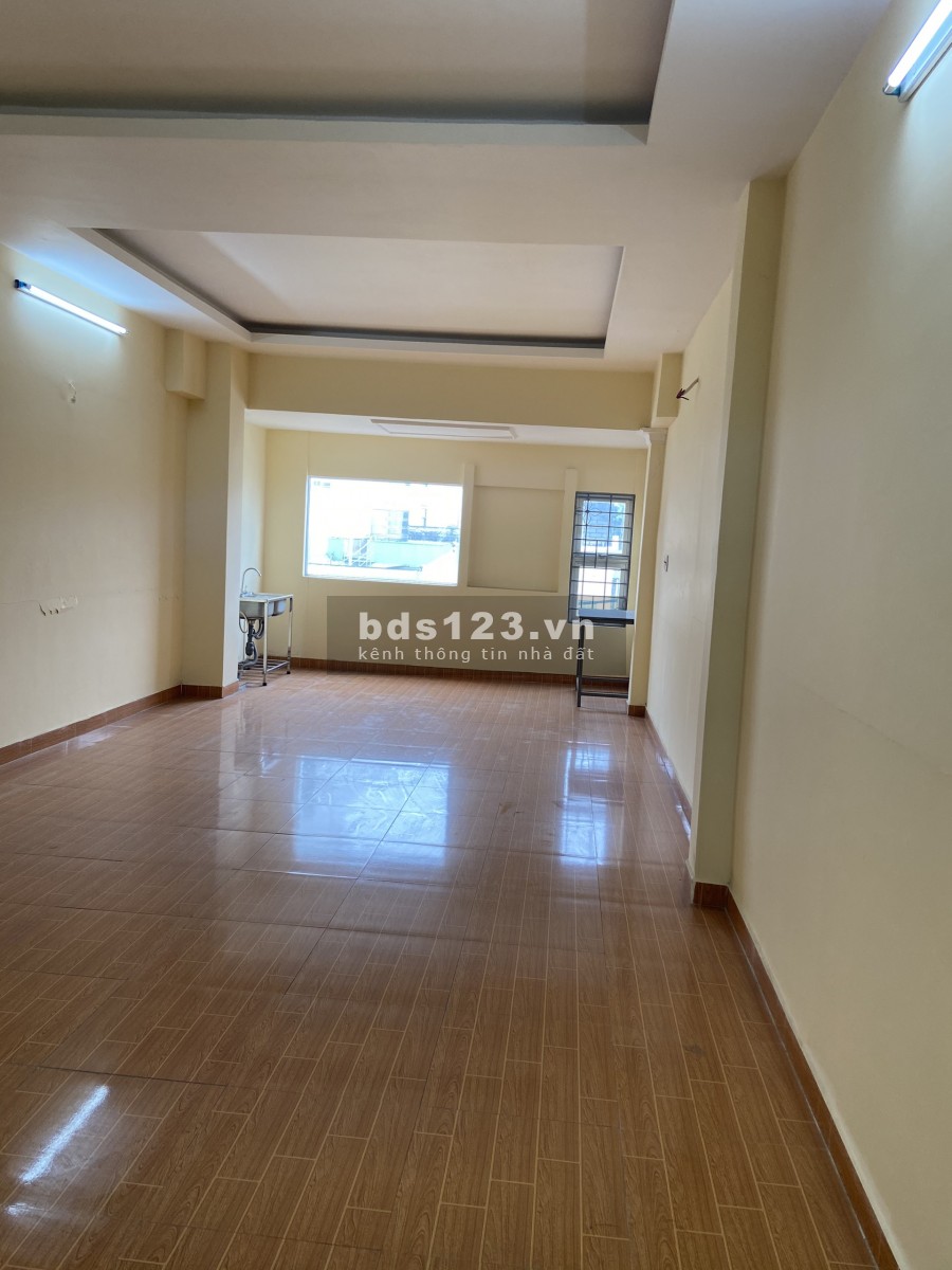 Nhà làm CHDV Tô Hiến Thành trệt, 6L suốt có tháng máy – 50tr