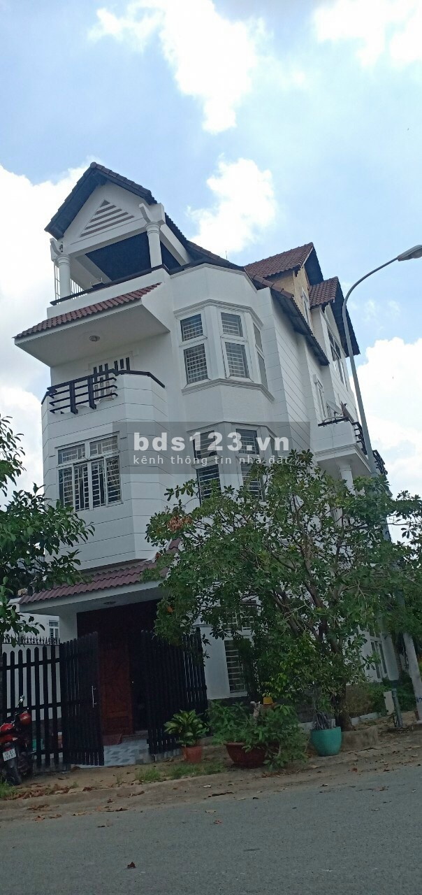 Chính chủ bán biệt thư góc 2 mặt tiền Khu dân cư Khang An Ngay Vòng Xoay Liên Phường - Phú Hữu Quận 9. Lh 0966943807