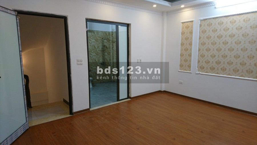 Bán nhà ngõ 184 Trần Khát Chân, Hai Bà Trưng diện tích 48m2x5 tầng, mặt tiền rộng 5m, giá 3.2 tỷ