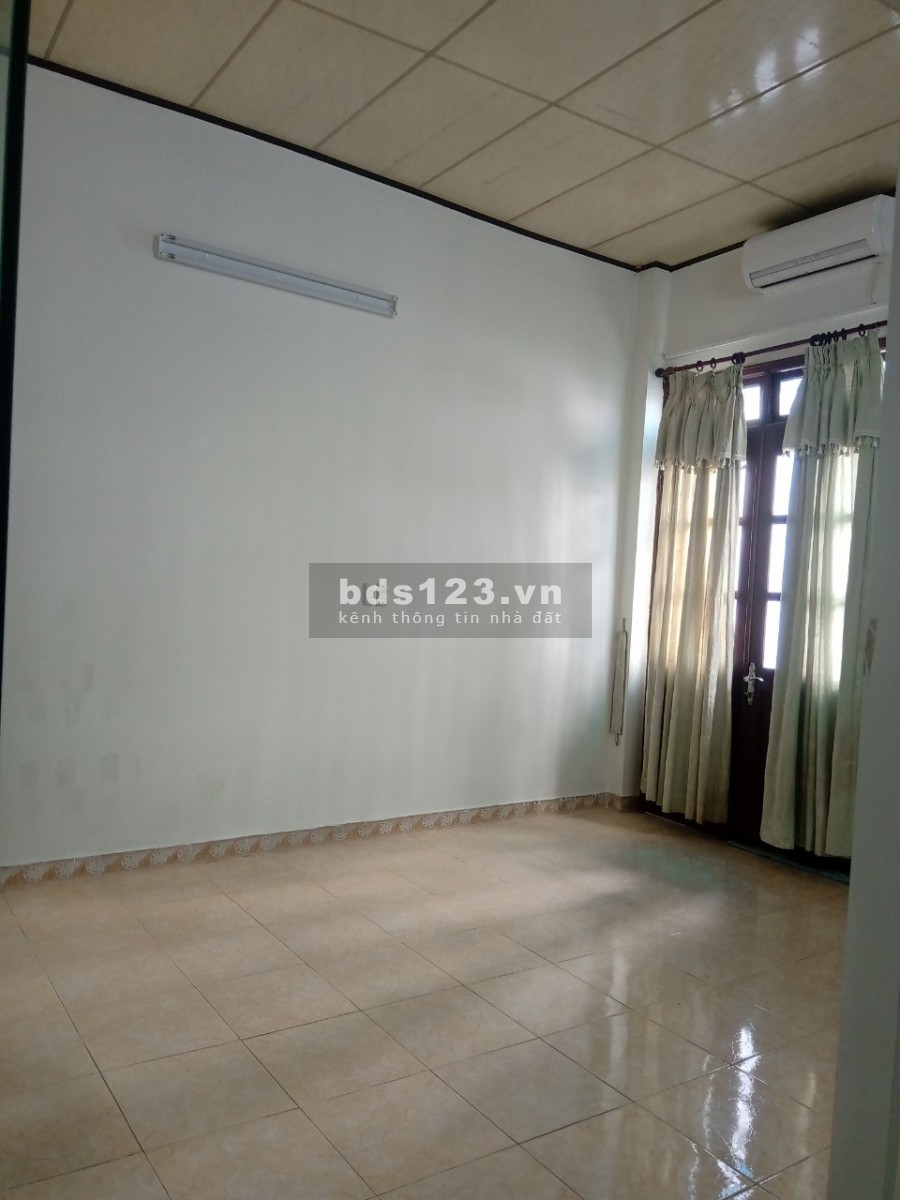 Cho thuê nhà nguyên căn đường Nguyễn Hiến Lê quận Tân Bình