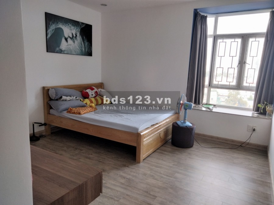 Bán nhanh căn hộ Hoàng Anh An Tiến thiết kế 119m2 3pn, 2wc. Nhà lót lại sàn hoàn toàn. Gía bán: 2 tỷ 370 triệu
