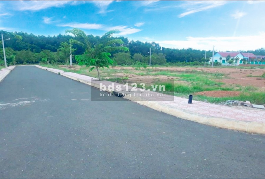 ĐI ĐỊNH CƯ ÚC NÊN CẦN BÁN LÔ ĐẤT ĐẸP Ở KCN MINH HƯNG 3 GIÁ RẺ TỪ 400TR, CO SỔ HỒNG RIÊNG, CÔNG CHỨNG NGAY TRONG NGÀY