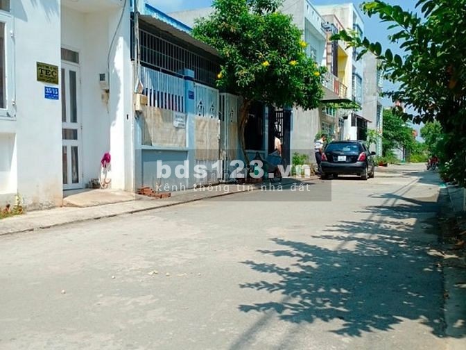 Cần bán gấp, nhà hẻm 35 đường số 6 Long Bình, Quận 9