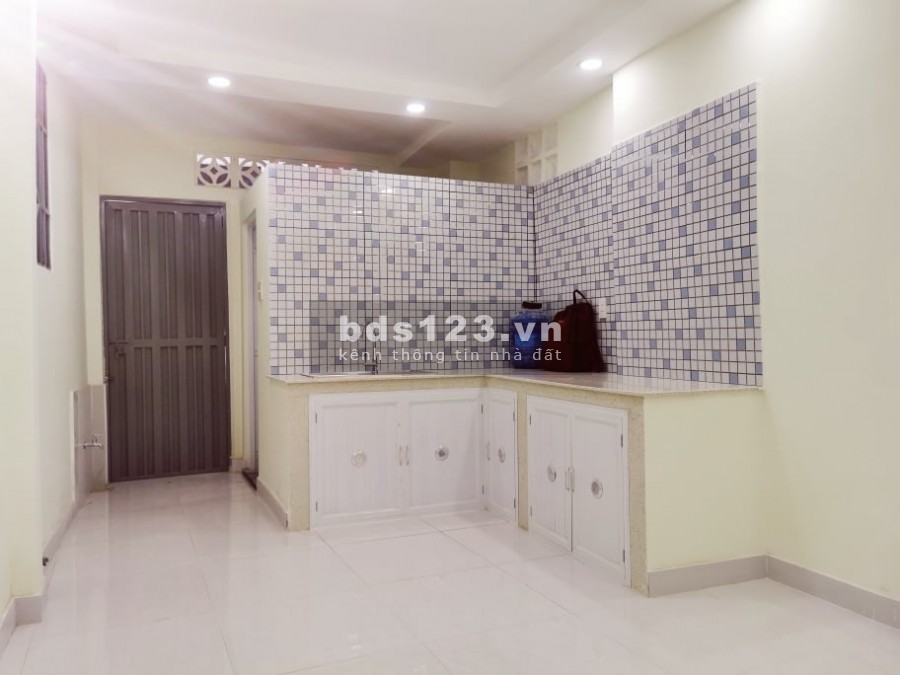 Nhà Chiến Thắng, P. 9, Q. Phú Nhuận. 2 tấm, Chỉ 4 Tỷ 2.