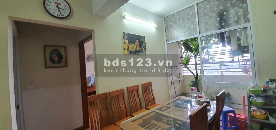 Bán nhanh chung cư KĐT Đặng Xá khu CD gần chợ. Căn góc 70m2, bán trước tết. LH 0849501009