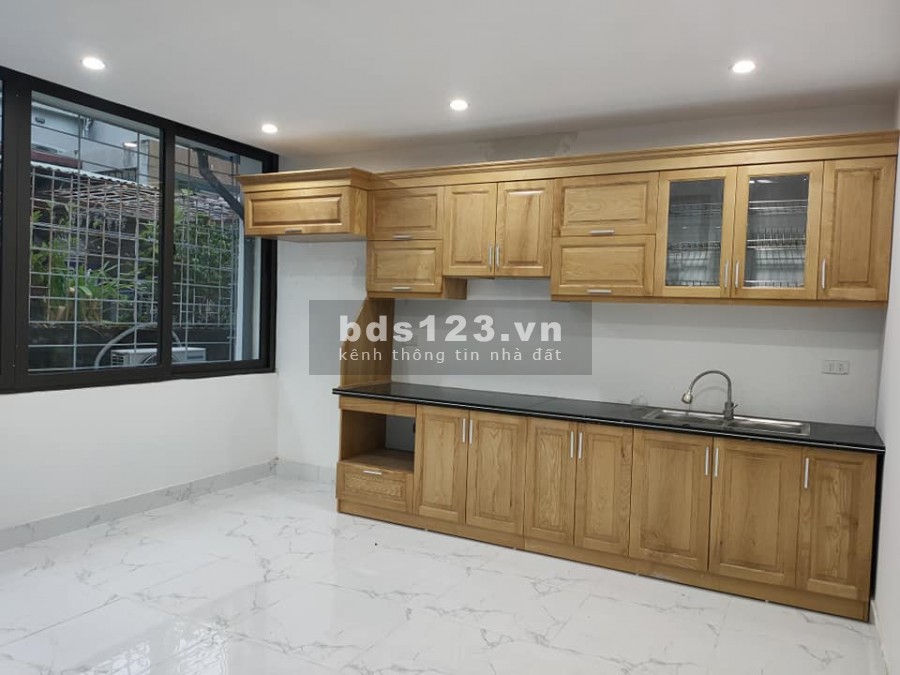 Bán nhà phân lô ngõ 165 Thái Hà - 2 mặt ngõ,dt 67m2, 4 tầng, mt 6.4m, 10 tỷ