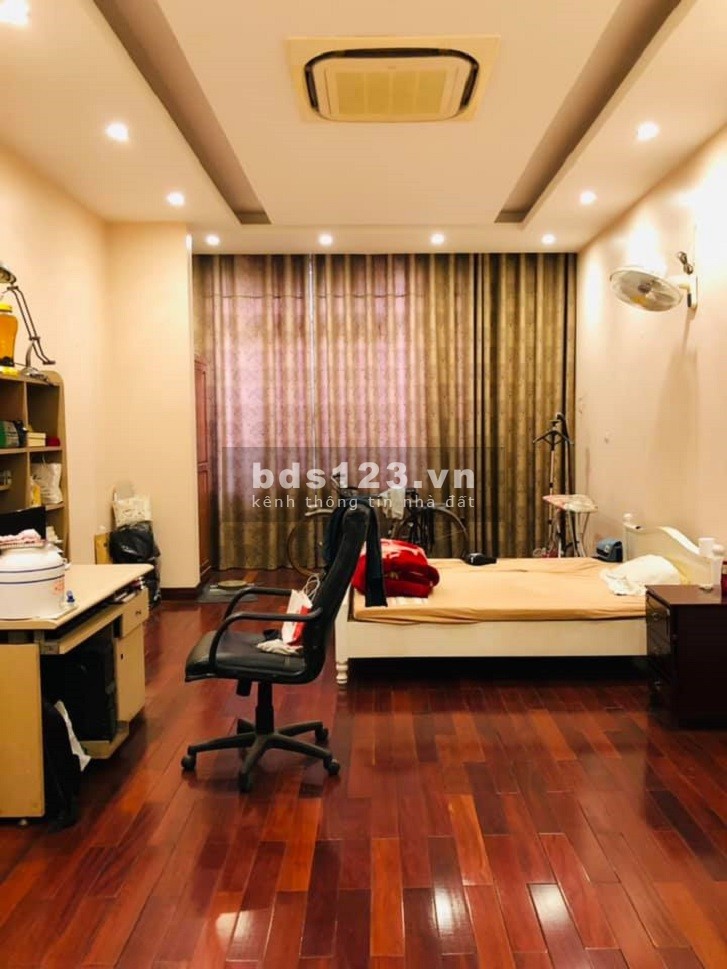 Bán nhà mặt phố Giải Phóng, gara ô tô, KD các loại, 60m2x6T, Mt 5.5m, giá 8.5 tỷ