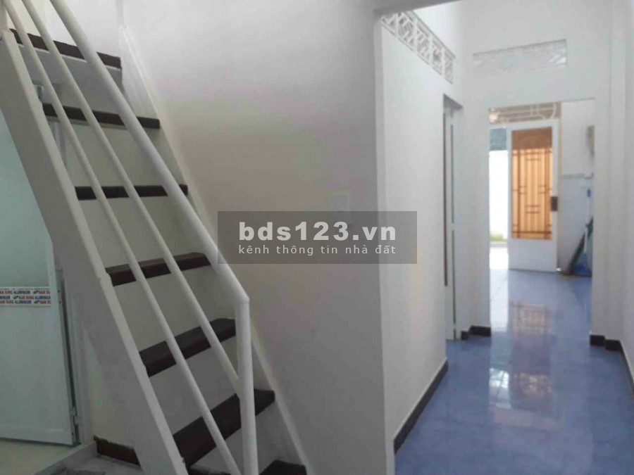 Bán nhà đường 8 Trường Thọ Thủ Đức Dt: 80m2