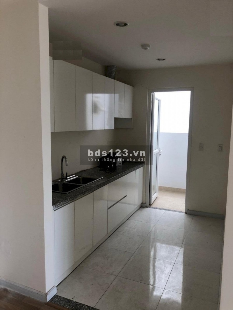 Cần bán gấp căn hộ City gate quận 8 , dt 73m2 2pn 2wc , lầu cao view đep