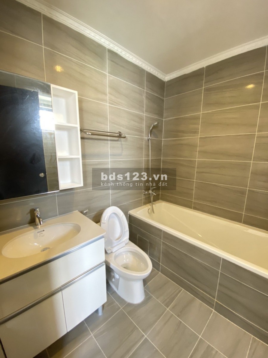 Cho thuê căn hộ cao cấp Dockland căn góc 2PN lớn 96m2 giá cực tốt
