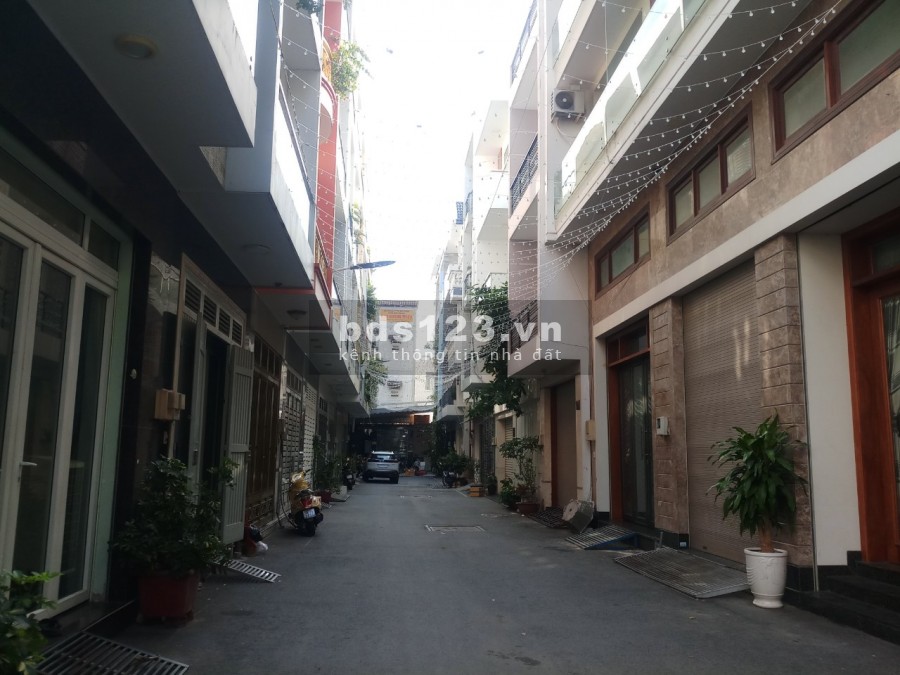 Biệt thự siêu đẹp,giáp vách công viên. Ngay Aeon Tân Phú. DT 12mx15m. Đúc 3 Tấm, ko lỗi. Giá 27 tỷ