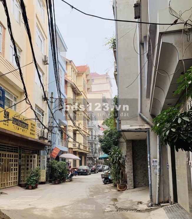 [ Chính Chủ Bán Nhà Phân Lô Ngõ 8 Võng Thị - Đường Rộng 4m - Ô Tô - Kinh Doanh - 45m2 - MT 6M. Giá 6.X Tỷ ]
