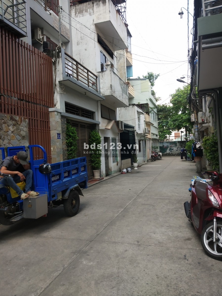 NHÀ NGAY GẦN UBND QUẬN GÒ VẤP 60m2 - 5 tỷ