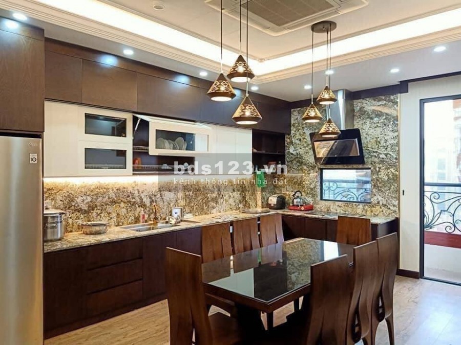 Bán Nhà Phố Hoàng Văn Thái 50m2 . Ô TÔ ĐỖ Cửa, 2 mặt thoáng