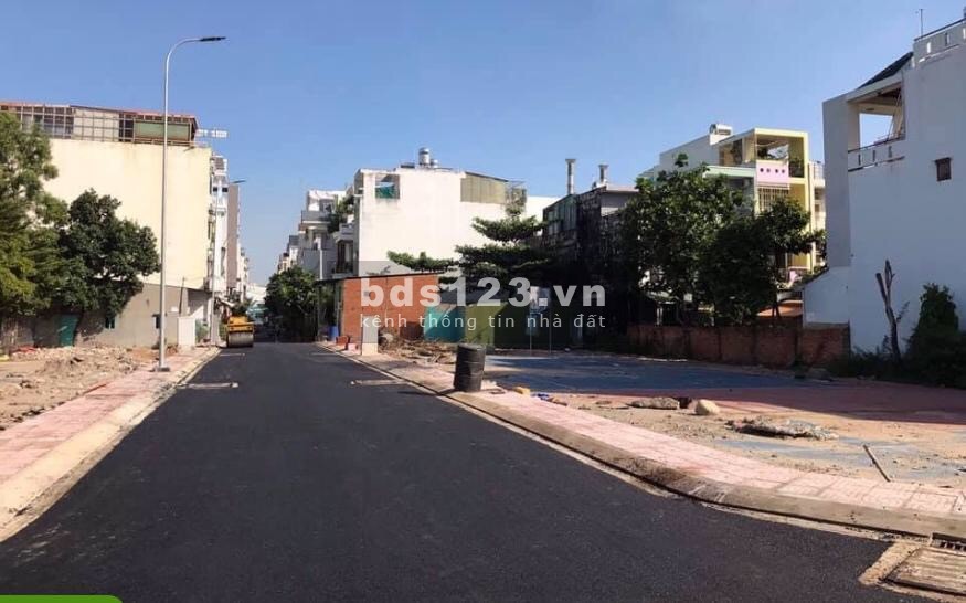 Sang gấp lô đất MT Nguyễn Văn Săng, Tân phú, ShR, lk UBND Tân phú, giá chỉ 2.2tỷ