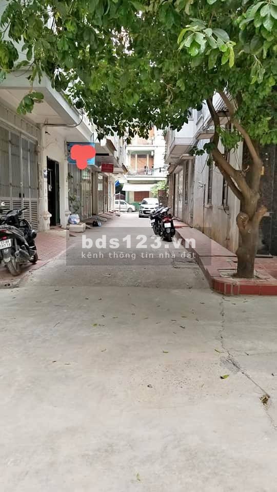 Bán nhà Nhân Hòa 4 tỷ, Ô tô đỗ cửa, nhà 5 tầng vẫn còn mới, thoáng trước sau.