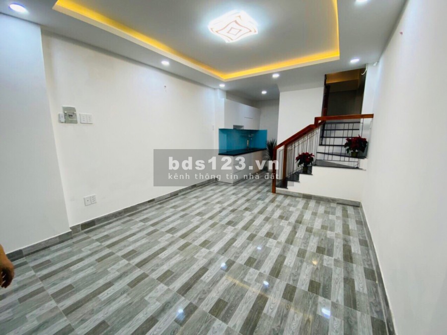 Bán Gấp Nhà Phố Lê Quang Định, Gò Vấp Hẻm Xe Tải, Giá Tốt Nhà Mới 99%, Khu An Ninh Cao