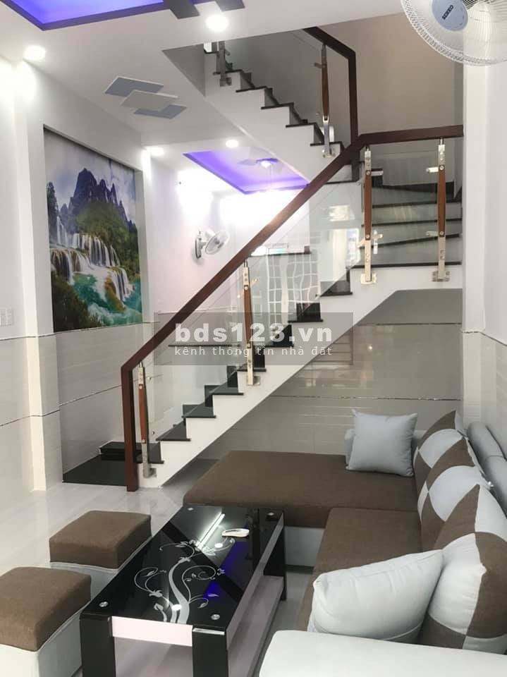 Bán nhà đường Nguyễn Duy Cung mới 100% full nội thất giá 3.75 tỉ hẻm xe tải 0768406455