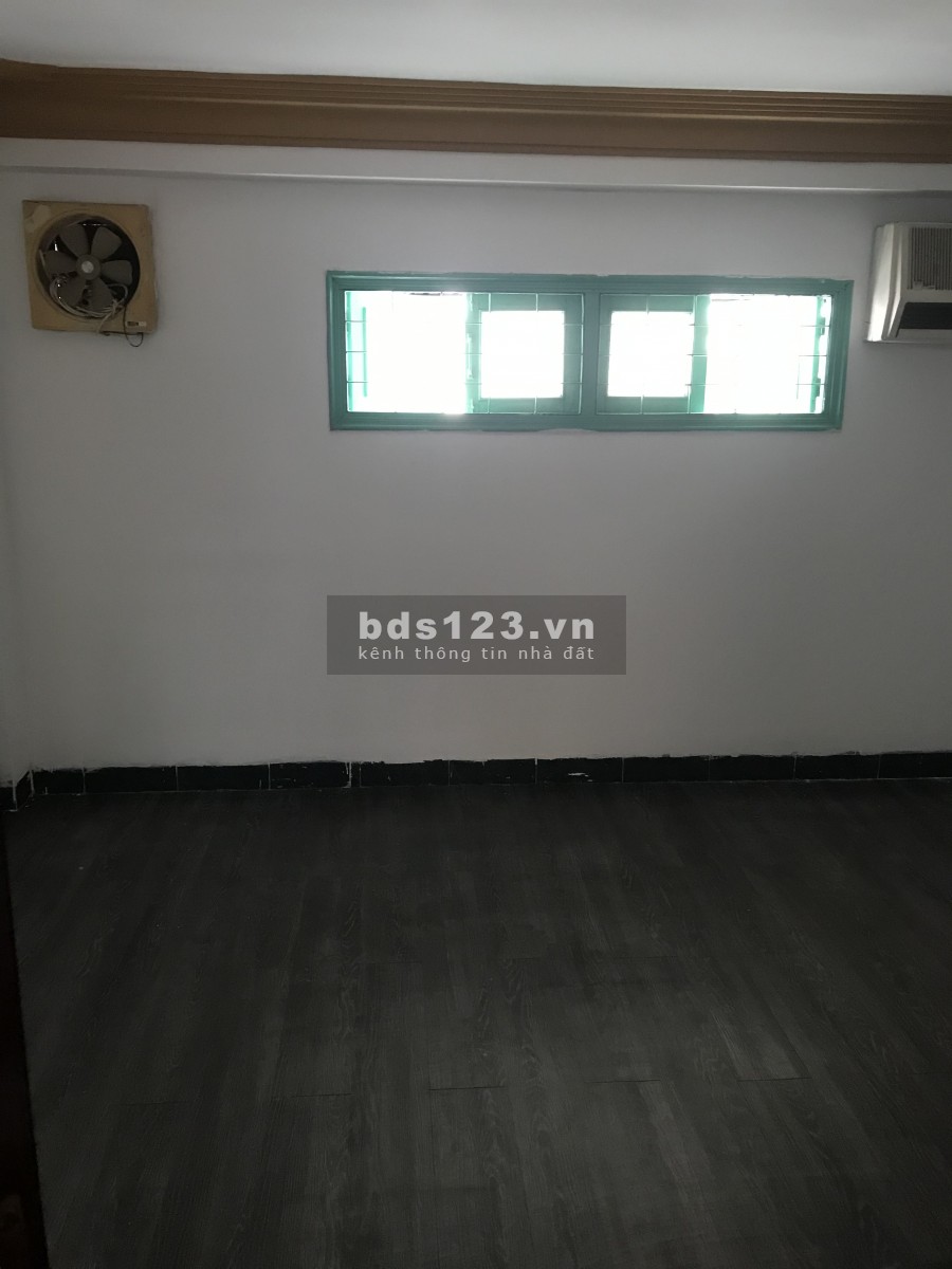 Cho nhà 2 mặt tiền hẻm CMT8, Q. Tân Bình