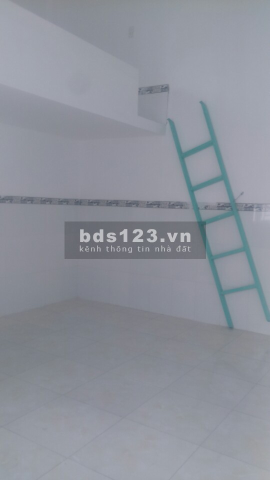 Bán gấp nhà trọ đang cho thuê kín 8p+2 nhà phía trước giá 1 tỉ 7 ngay khu công nghiệp