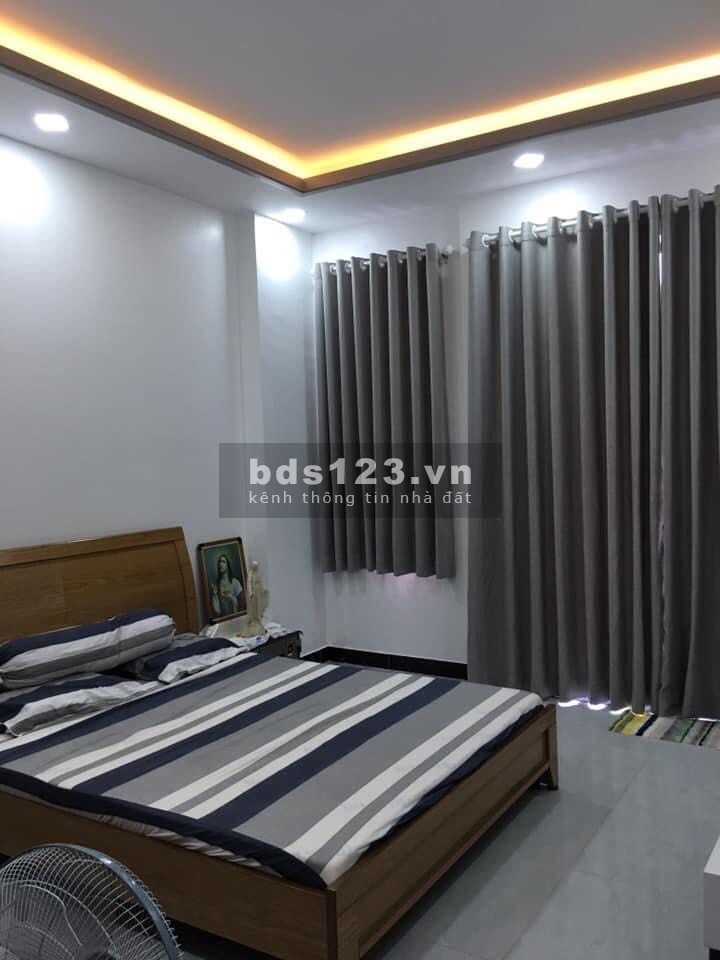 Bán nhà đúc 3.5 tấm, 4x12m, hẻm 6m đường Mã Lò, Bình Tân