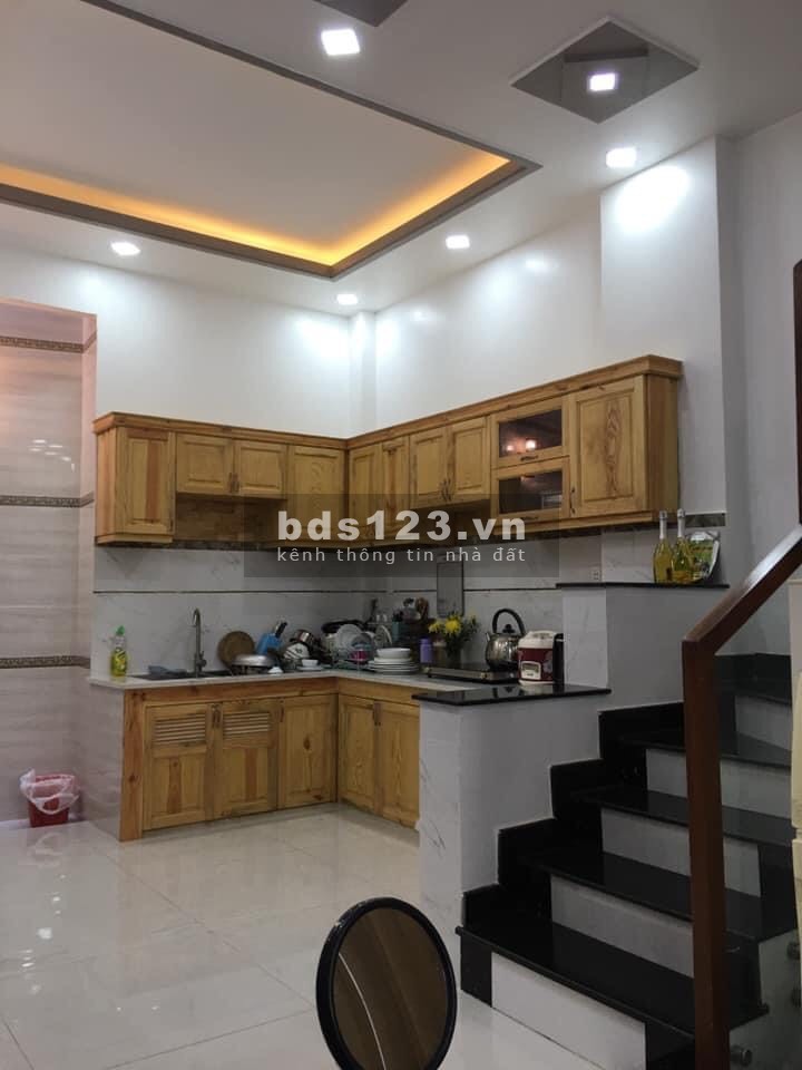 Bán nhà đúc 3.5 tấm, 4x12m, hẻm 6m đường Mã Lò, Bình Tân