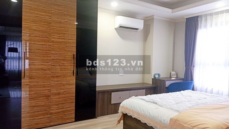 Cần Bán Căn Hộ Mặt Tiền Nguyễn Duy Trinh, sông Giòng Ông Tố Q2