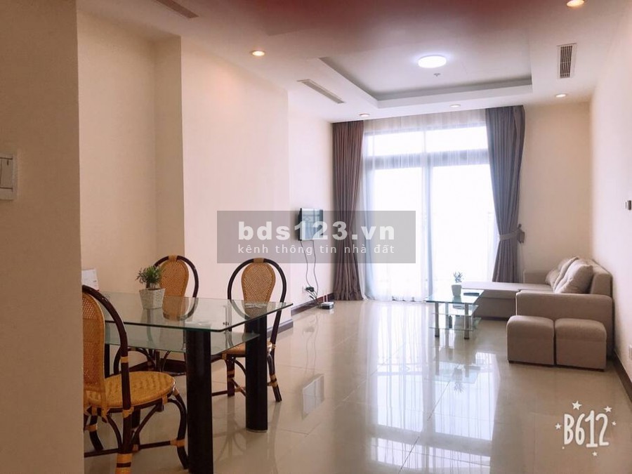 Căn hộ 102m2 tòa R5, ban công ĐN, Royal City, giá 3.7 tỷ, LH: 0967839010