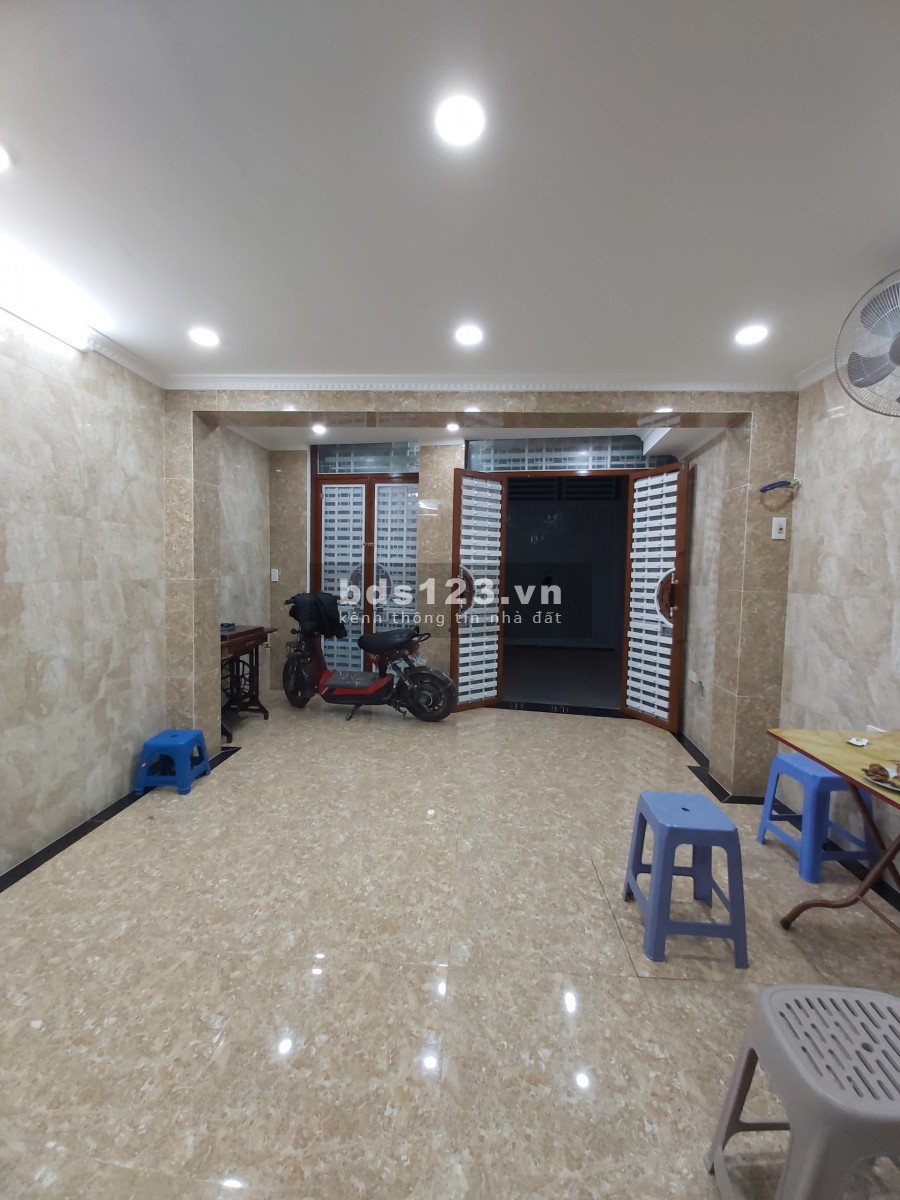 Bán nhà mặt ngõ Đào Tấn, Ba Đình, dt 29 m, 3 tầng, mt 4,2 giá 3 tỷ