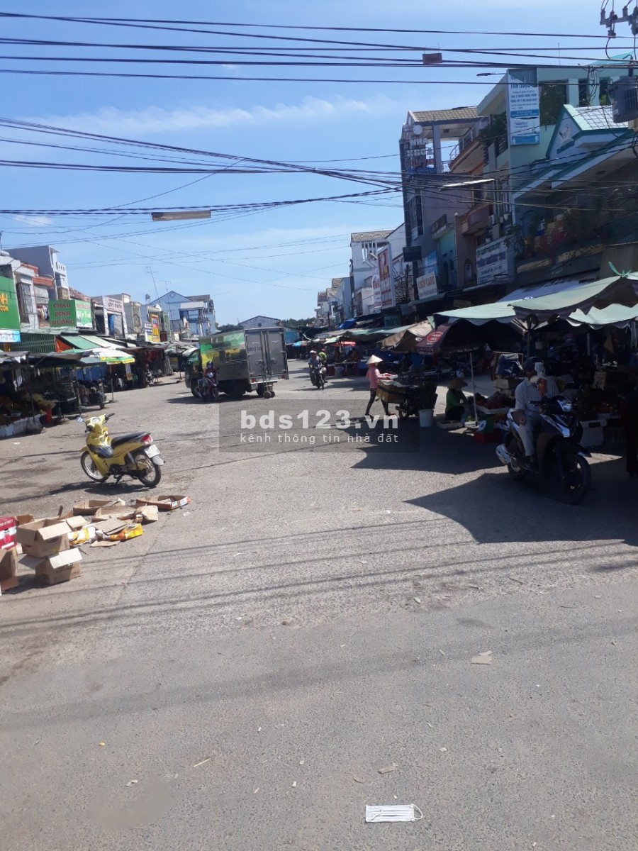 Còn mỗi lô đất ba mẹ để do nợ phải bán lỗ 1000m2 giá 310tr, sổ hồng riêng thổ cư 300m2