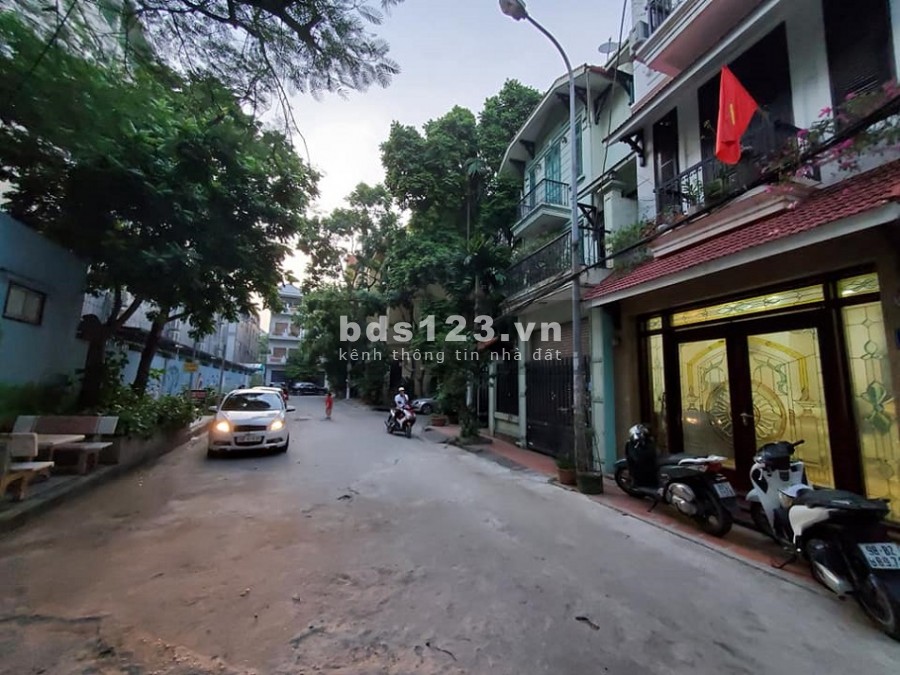 Bán nhà Nguyễn Xiển, 2 mặt tiền ô tô tránh, phân lô, vỉa hè, KD 52m2, 7.3 tỷ