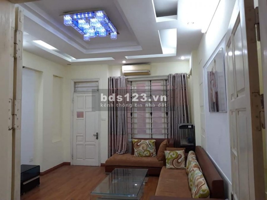 Bán gấp nhà siêu đẹp Đường Láng, ngõ thông tứ tung, DT 50m2, 5 tầng, mt 4.3m, 4.75 tỷ, tặng toàn bộ nội thất xịn sò