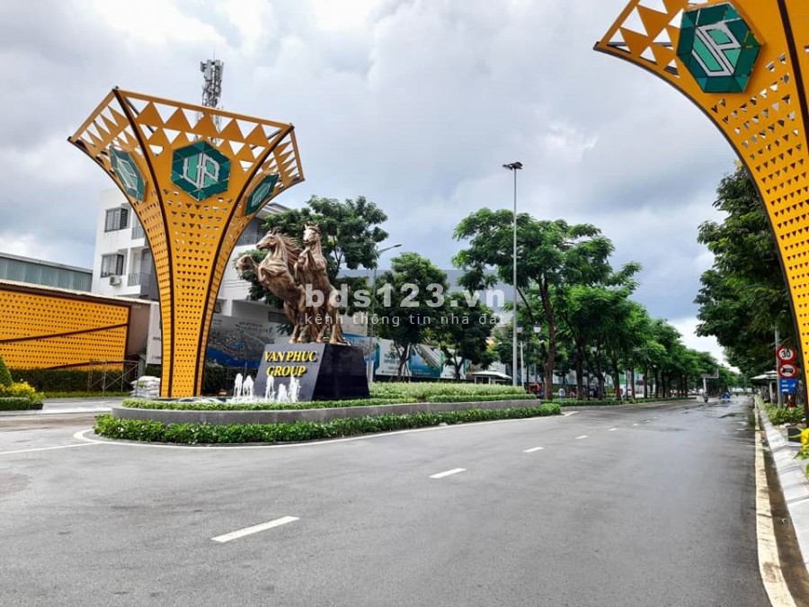 Cần Tiền Bán Gấp 5 Lô Đất Ngay QL13, Hiệp Bình Phước, Giá Tỷ 48 Triệum2