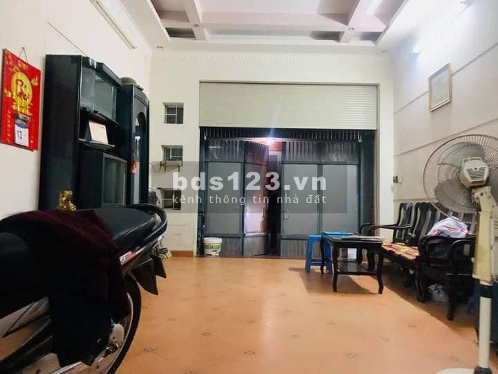 Phân Lô Ô Tô Đỗ Cửa 43m2 Cầu Giấy Quận Chỉ 5.8 tỷ