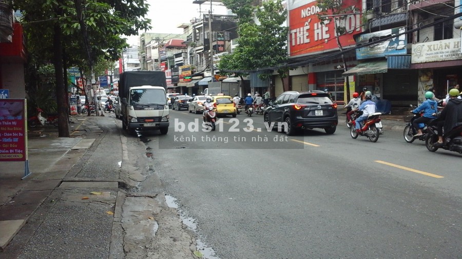 BÁN NHÀ 2 MẶT TIỀN, 1T2L CÁCH TRẦN QUỐC TOẢN-BÌNH ĐA 80M, 193 M2, 5.7 TỶ.