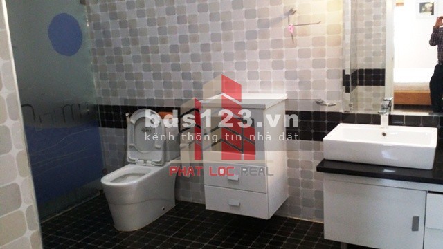 Cho thuê căn hộ Parkway Villas Hoàng Văn Thụ 2 phòng ngủ / 2WC DT 150m2 tiện nghi cao cấp 21 Triệu (bao phí quản lý)
