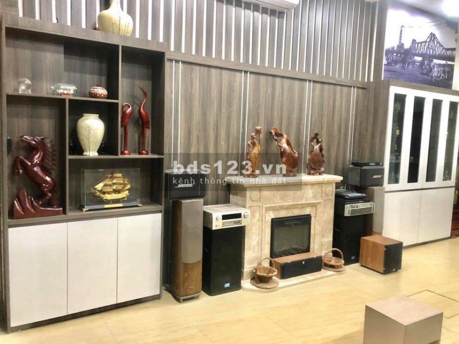 Bán gấp nhà Thái Thịnh 57m2 4 tầng ngõ ba gác cách phố 20m