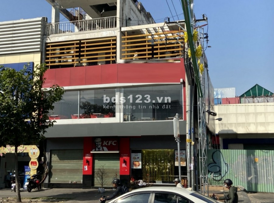Mặt Tiền kd sầm uất dt 10 x 12 Hoàng Dư Khương