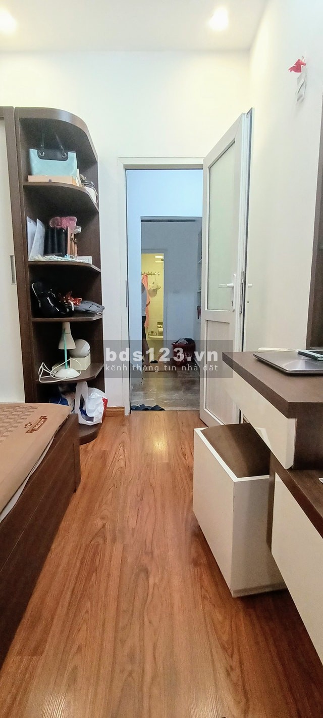Mai Anh Tuấn 30m2, Kinh doanh, Ô tô đỗ cửa, 10m ra hồ, 2 tỷ 85. LH 0975823216
