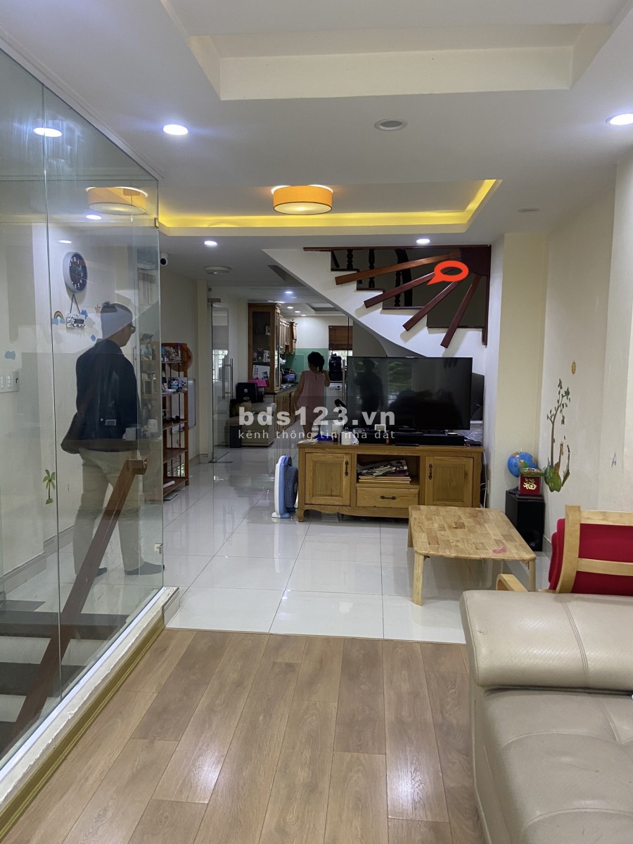 Nhà HXT D2 4x22m, 2 mặt tiền trước sau, 4x22m, trệt, lửng, 3 lầu