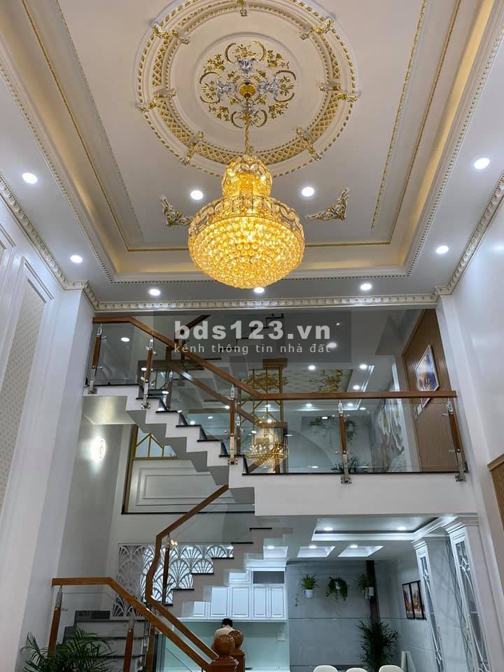 Bán villa HXH Phan Huy Ích P12 Gò Vấp 5 tầng 75m2(5x15) giá rẻ 7.9 tỷ