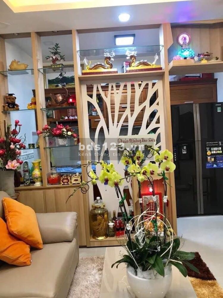 Cần bán nhà Trần Quốc Thảo, Phường 7, Quận 3, giá 3 tỷ.