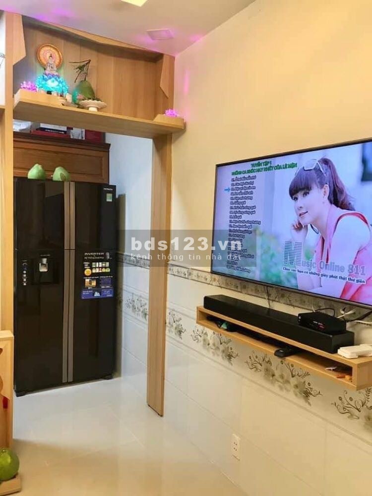 Cần bán nhà Trần Quốc Thảo, Phường 7, Quận 3, giá 3 tỷ.